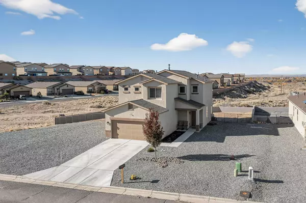 13 Wilson RD, Los Lunas, NM 87031