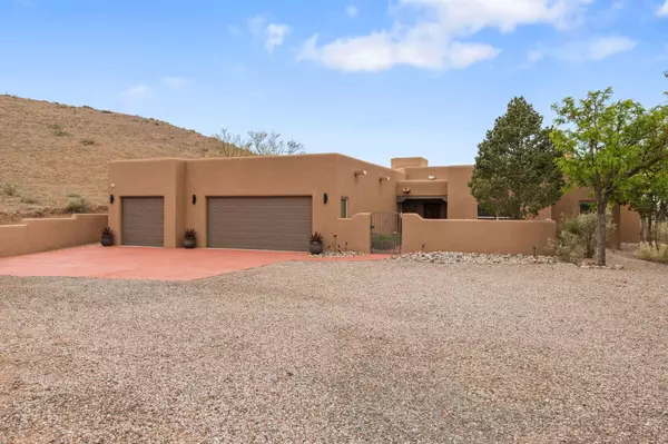 Placitas, NM 87043,34 Santa Ana LOOP