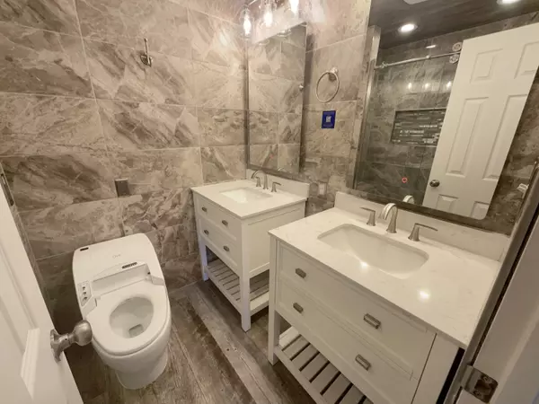 Albuquerque, NM 87112,1317 Paisano ST NE