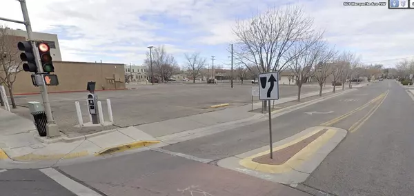 Albuquerque, NM 87102,600 Marquette AVE NW