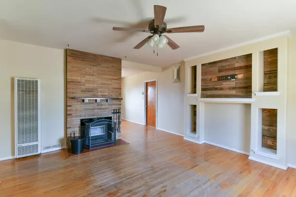 Albuquerque, NM 87112,1139 LESTER DR NE