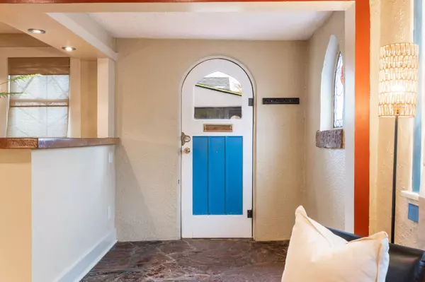 Albuquerque, NM 87106,222 Amherst DR NE