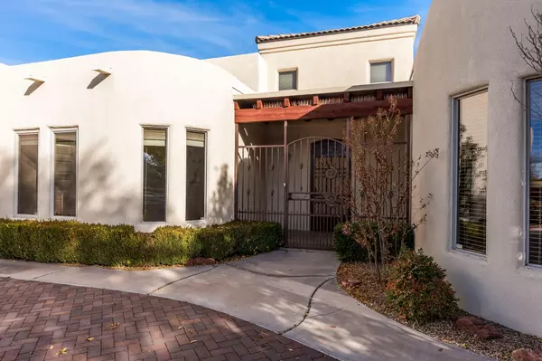 Albuquerque, NM 87104,508 Laguna Seca LN NW