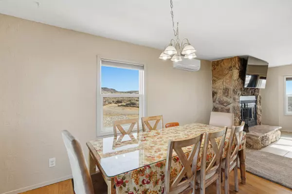 Los Lunas, NM 87031,50 Clinger LN
