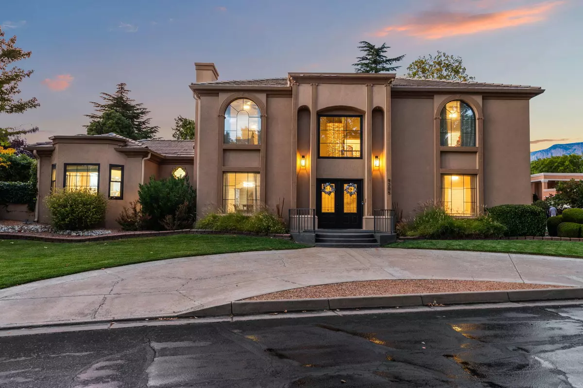 Albuquerque, NM 87111,9205 Tanoan DR NE