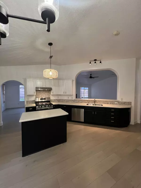 Albuquerque, NM 87114,6909 Luz De La Luna PL NW