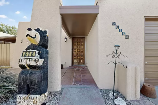 Albuquerque, NM 87123,616 Mountain View AVE NE