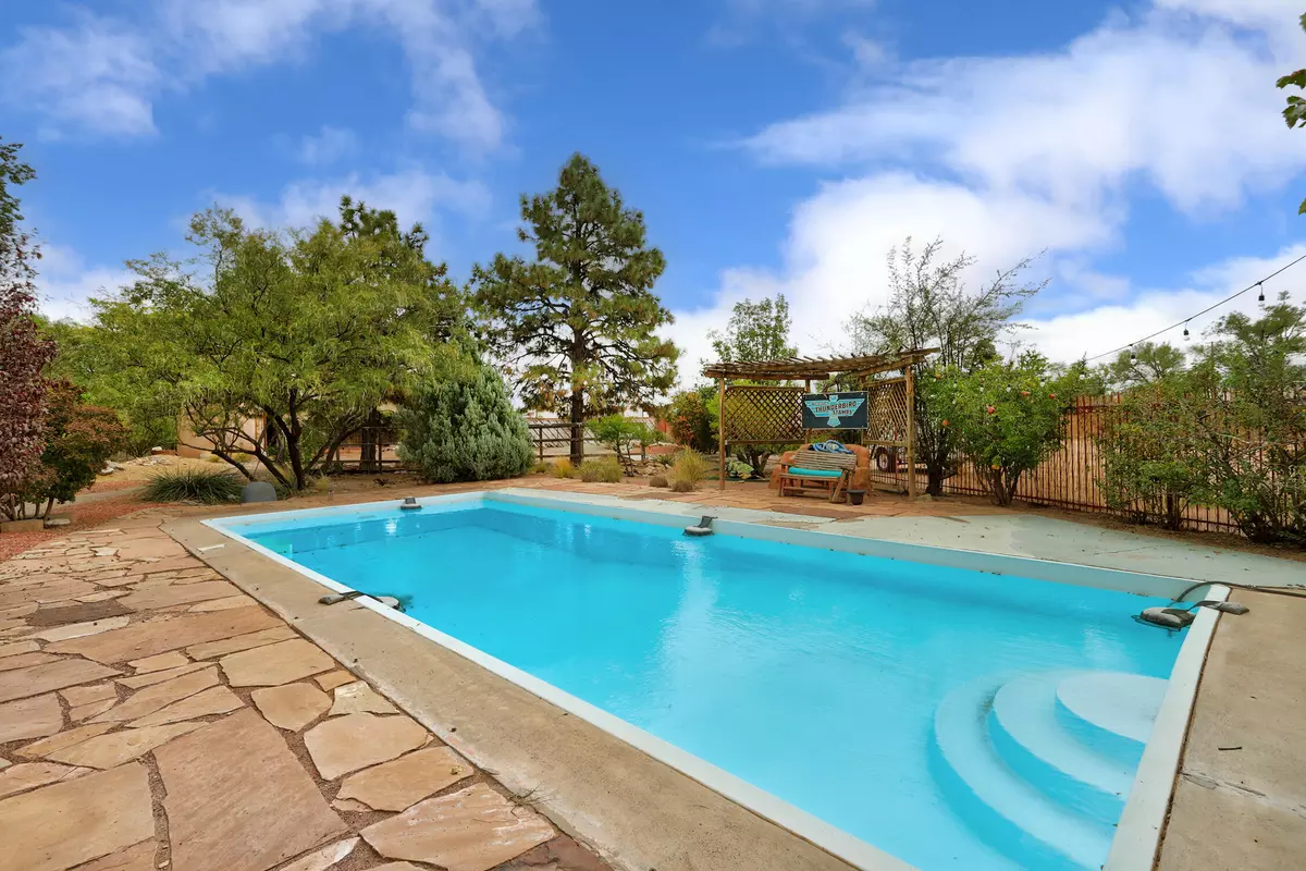 Albuquerque, NM 87107,2908 10th ST NW