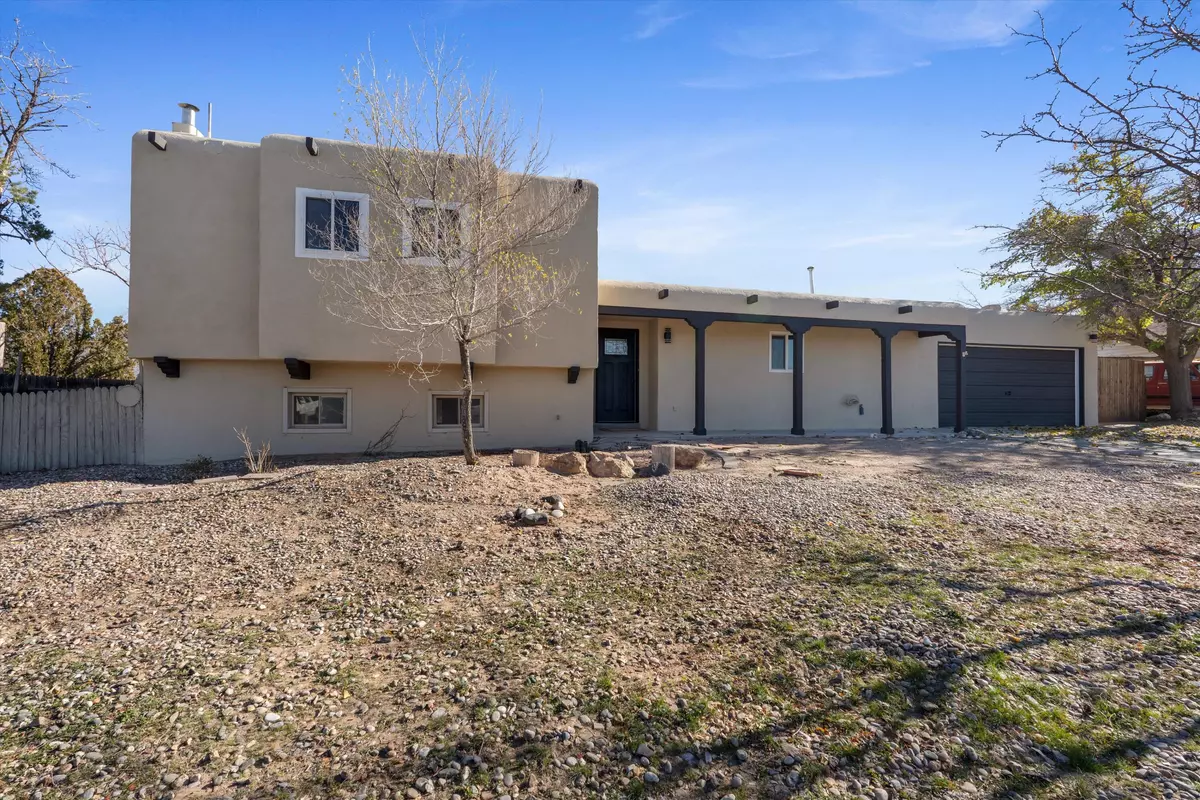 Rio Rancho, NM 87124,506 San Juan De Rio DR SE