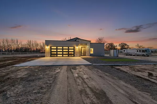 56 Lopez RD, Belen, NM 87002