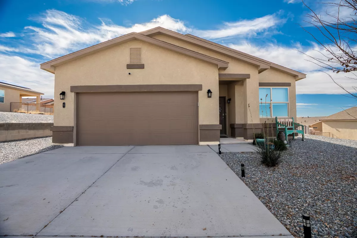 Los Lunas, NM 87031,8 Camel RD