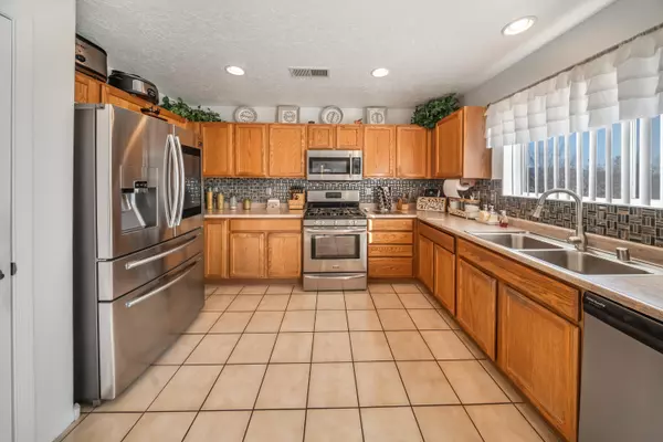 Albuquerque, NM 87120,2812 Monument DR NW