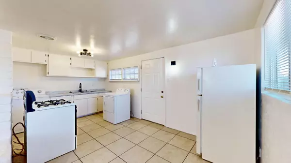 Albuquerque, NM 87105,1601 54th ST NW