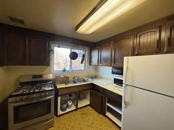 Albuquerque, NM 87110,5707 Aztec RD NE