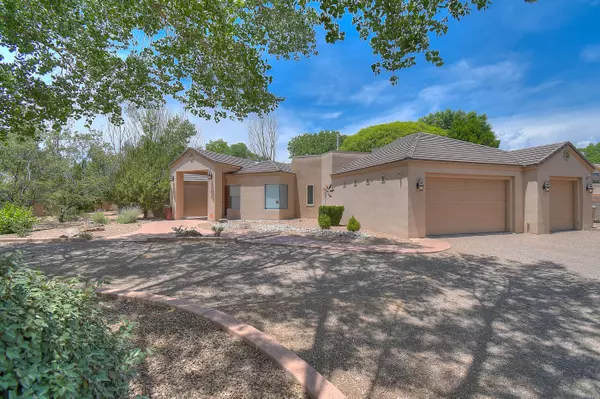 275 Bazan LOOP, Corrales, NM 87048