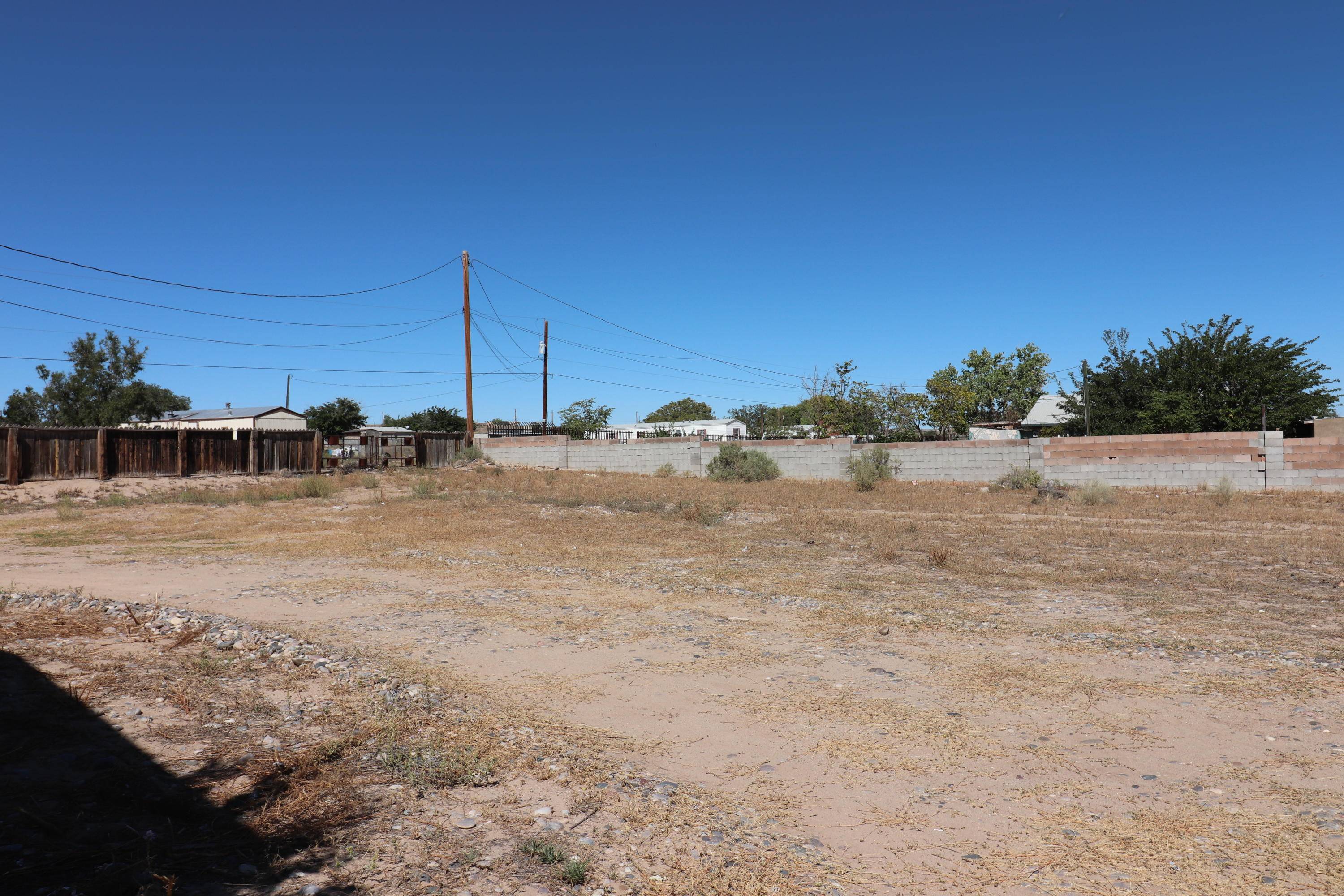 Albuquerque, NM 87121,4618 KARROL RD SW