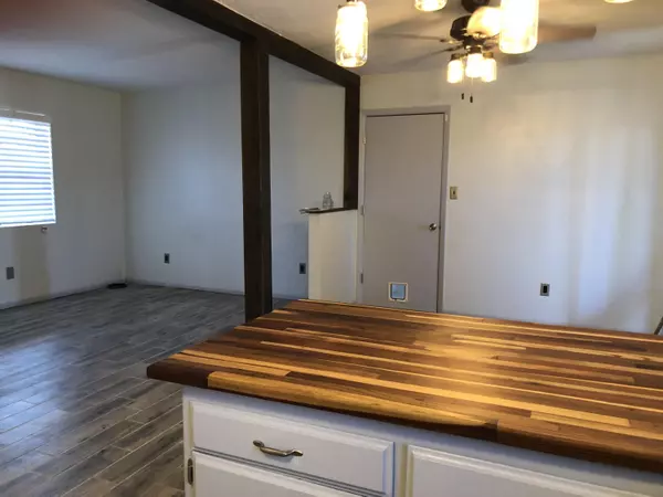 Rio Communities, NM 87002,514 Hermosa ST