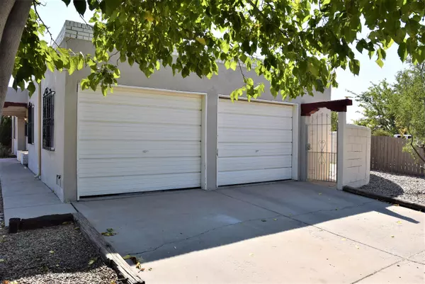 Rio Rancho, NM 87124,800 MARIA CT SE