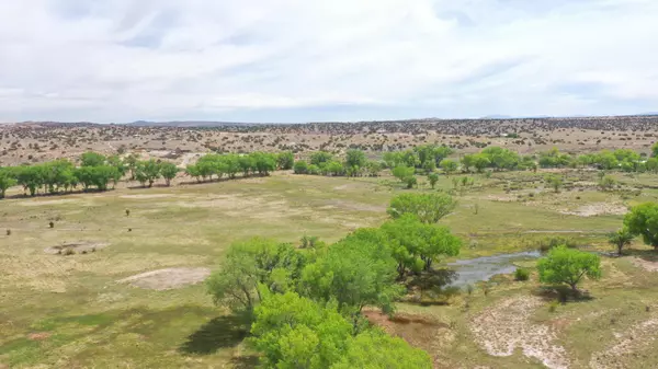 Abiquiu, NM 87548,E1-B1 County Rd 142