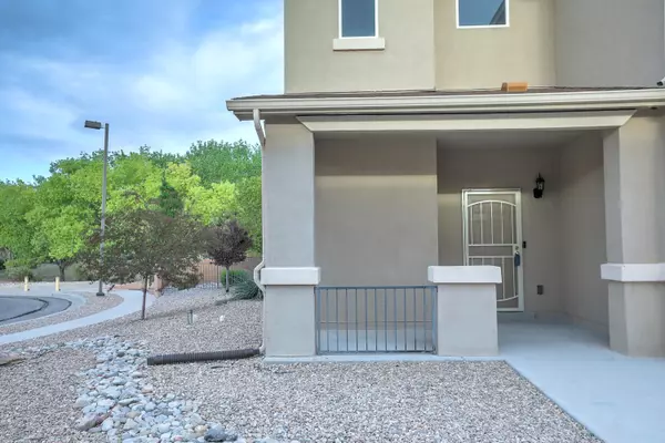 Los Lunas, NM 87031,102 Big Sky AVE SW