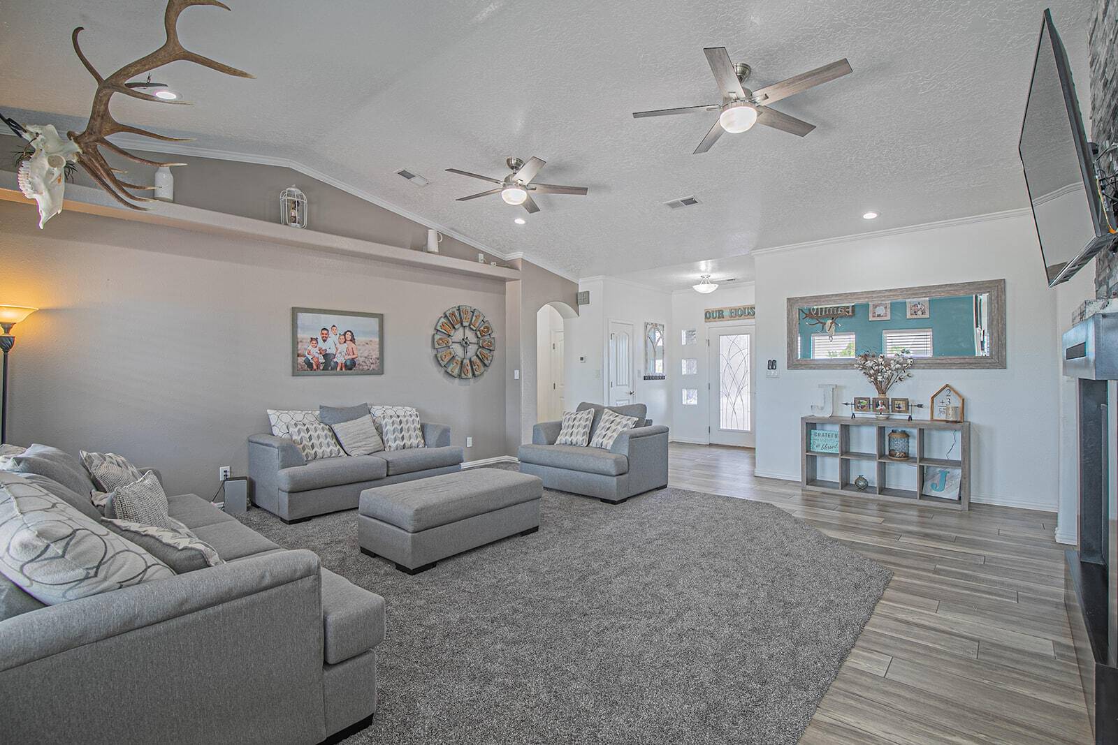 Belen, NM 87002,6 Guinea LN