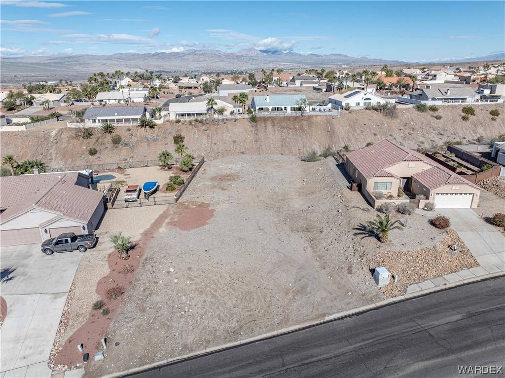 2085 Shadow Canyon DR, Bullhead City, AZ 86442