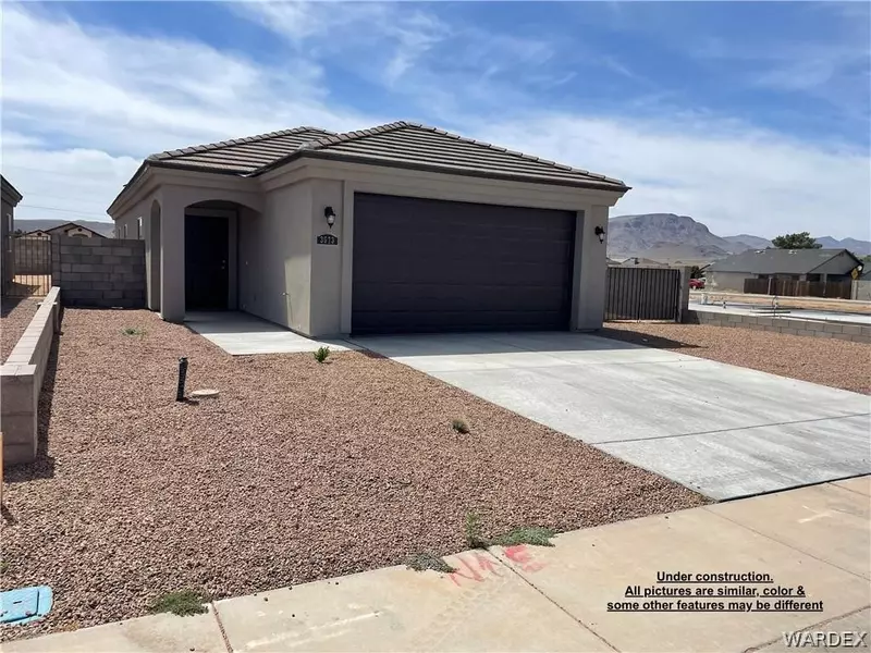 3312 E Farm Crest AVE, Kingman, AZ 86409