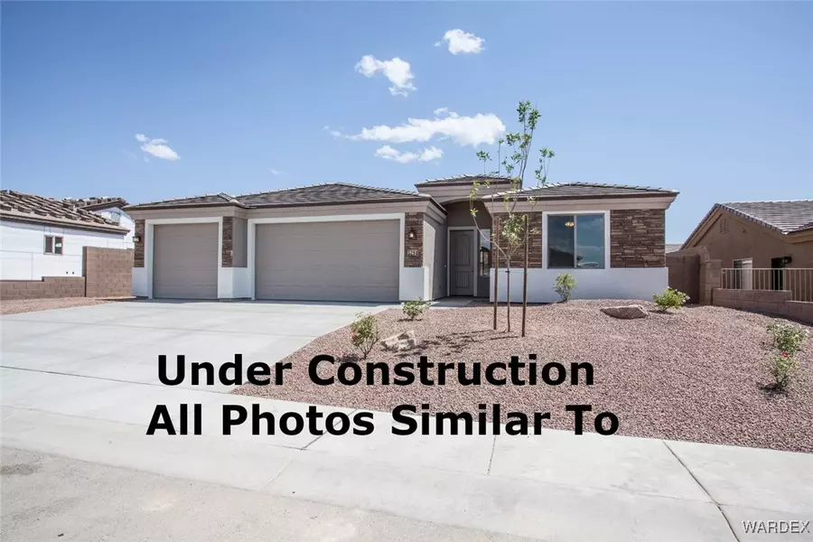 7423 E Curvo DR, Kingman, AZ 86401