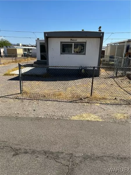 2104 Balboa DR, Bullhead City, AZ 86442
