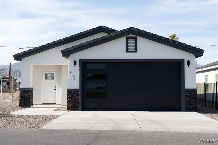 2113 Bermuda DR, Bullhead City, AZ 86442