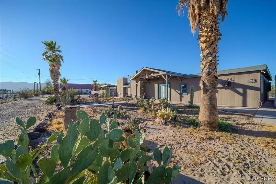 4063 S Cavalry RD, Fort Mohave, AZ 86426