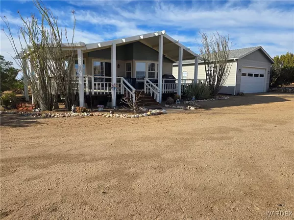 19688 S Diamondback RD, Yucca, AZ 86438