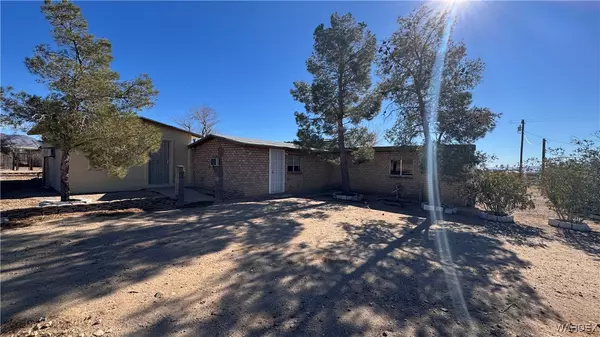 6215 W Kit DR, Golden Valley, AZ 86413