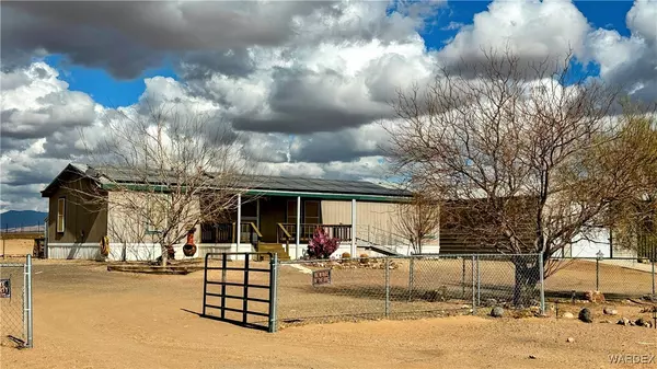6119 W Chino DR, Golden Valley, AZ 86413