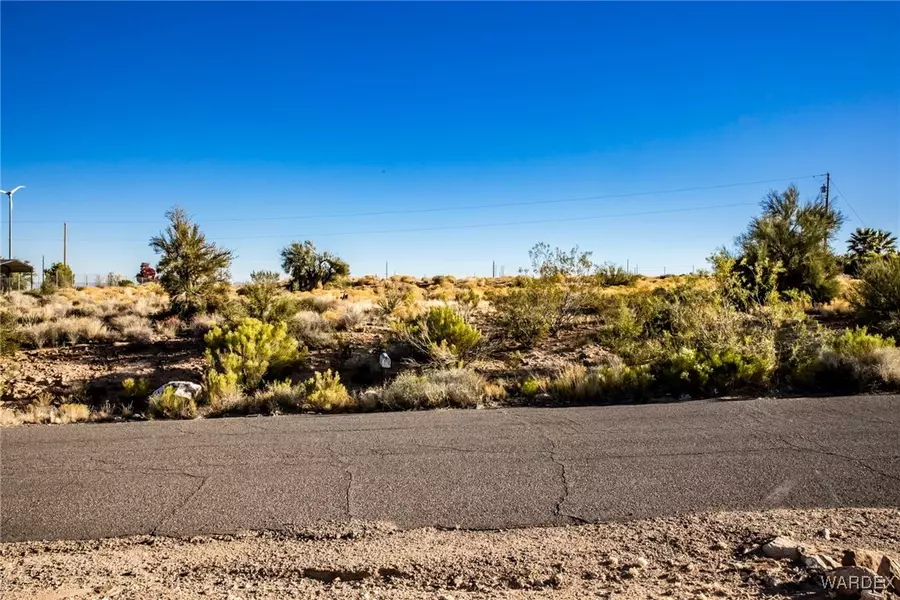 3715 Packsaddle RD, Kingman, AZ 86401