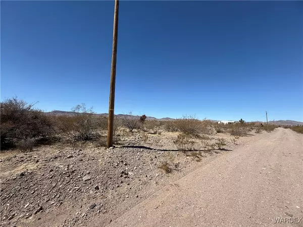 Lot 3 306-13-190 N Escuela RD, Golden Valley, AZ 86413