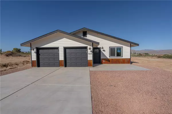 7674 E Oxbow DR, Kingman, AZ 86401