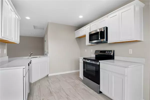 Kingman, AZ 86401,7567 E Cayuse CT