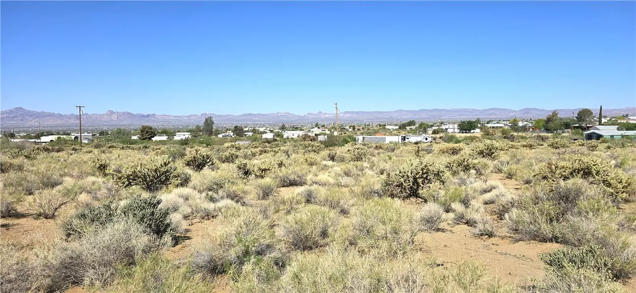 N2 Lot 4 N Bryce RD, Golden Valley, AZ 86413