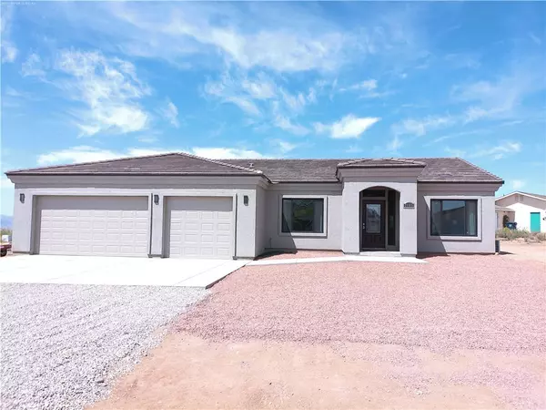 7185 E Cactus DR, Kingman, AZ 86401