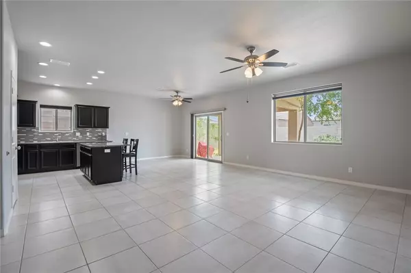 Kingman, AZ 86409,2649 E Luna VIS