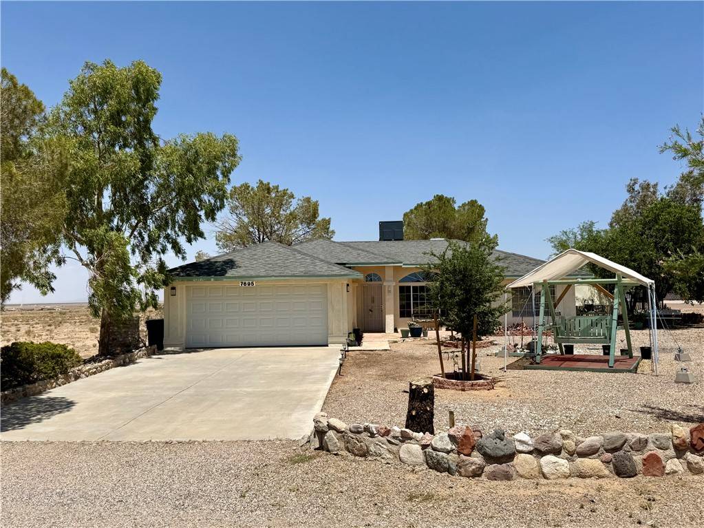 7695 E Chaparral DR, Kingman, AZ 86401