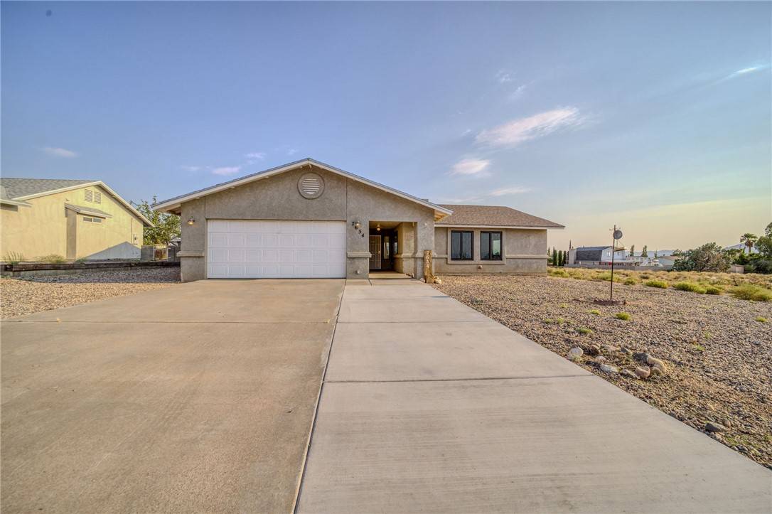 7634 E Larkspur DR, Kingman, AZ 86401