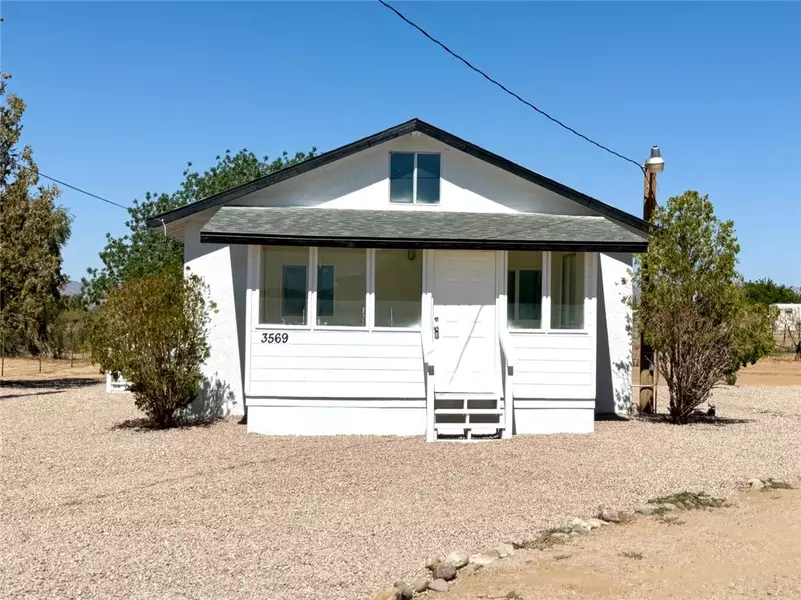 3569 N Maverick RD, Golden Valley, AZ 86413