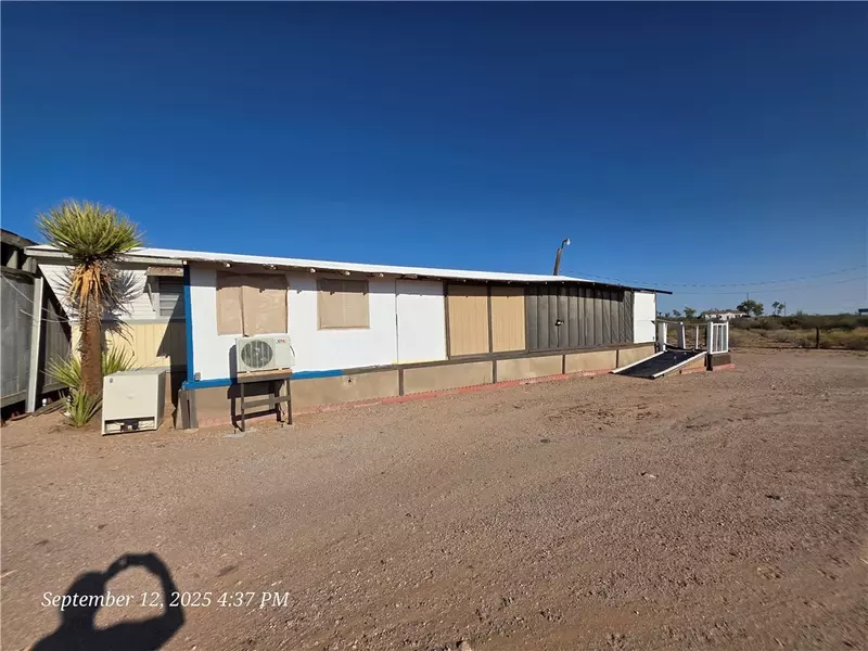 4884 S Sacramento RD, Golden Valley, AZ 86413