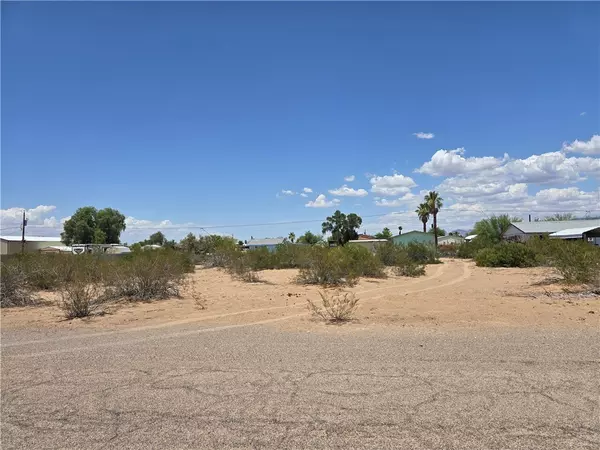 5415 E Apache DR, Topock, AZ 86436