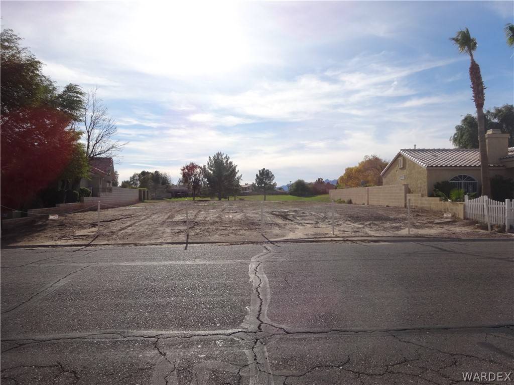 1228 Country Club CV, Bullhead, AZ 86442