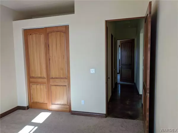 Yucca, AZ 86438,21038 S Cheyenne RD