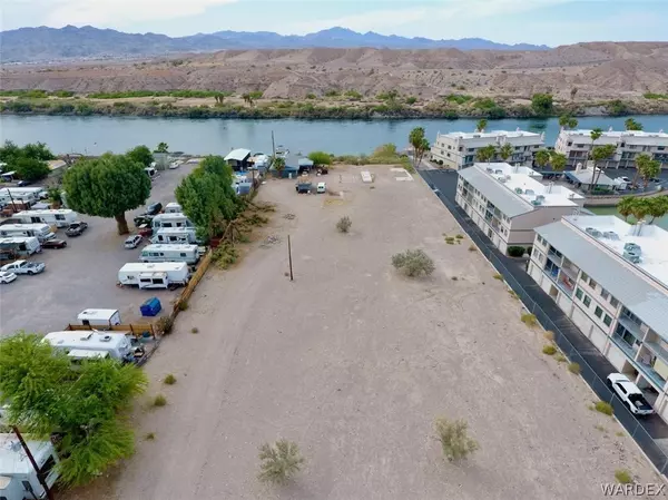 Bullhead City, AZ 86442,1685/1689 Highway 95