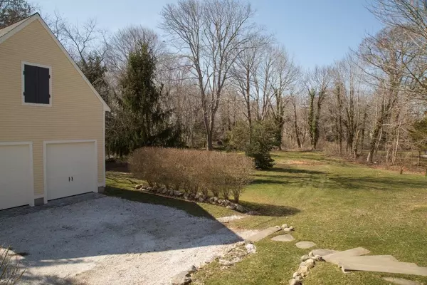Yarmouth Port, MA 02675,18 Carriage Lane